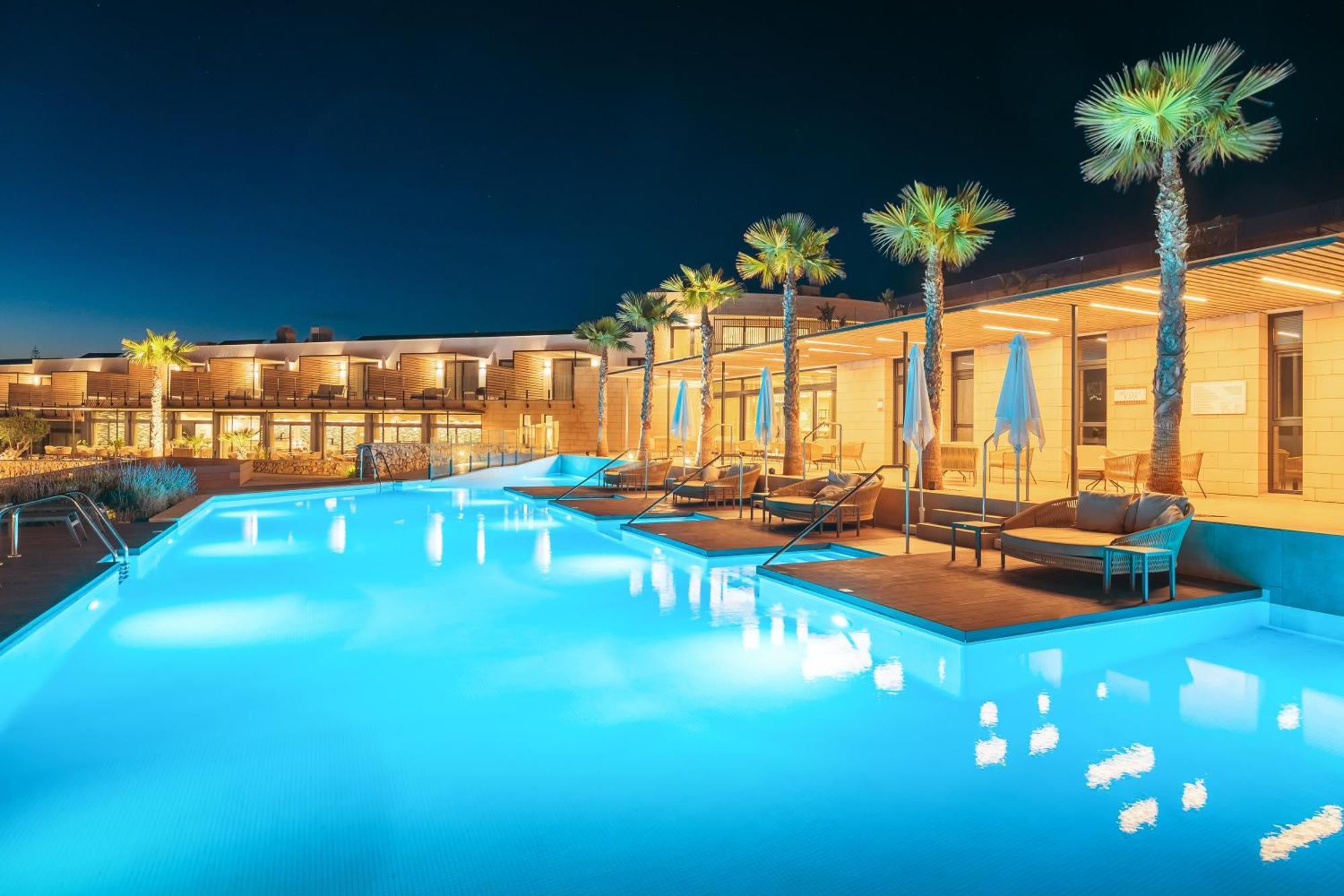 Отель Barcelo Nura Сант-Луис Экстерьер фото