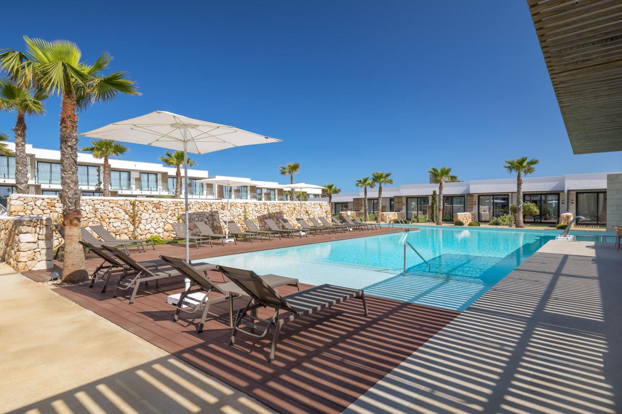 Отель Barcelo Nura Сант-Луис Экстерьер фото